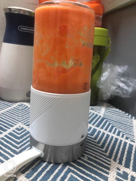 榨汁机福腾宝榨汁机充电式便携搅拌杯奶昔机果汁机评测哪一款功能更强大,应该怎么样选择？