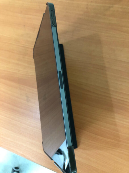 「教育优惠版」Apple iPad Air10.9英寸平板电脑（ 2020年新款 64GWLAN版可以无线充电吗？