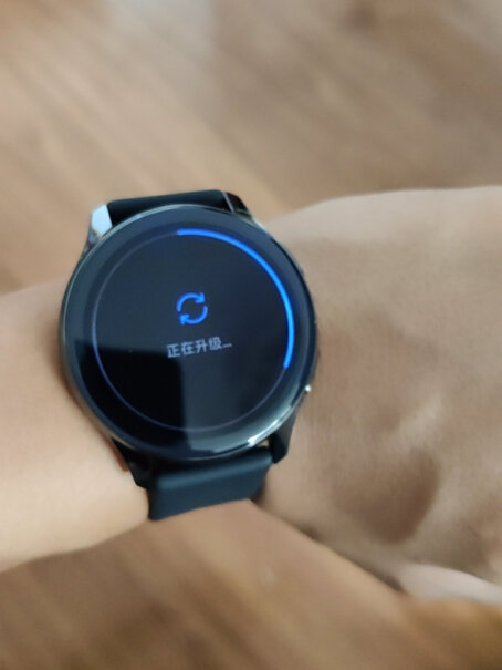 OnePlus 智能户外手表可以自己设置手表壁纸嘛？