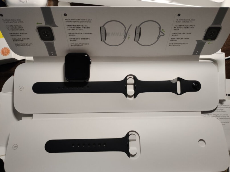 Apple Watch 6 GPS+蜂窝款 44mm深空灰色女孩子适合40的还是44的？