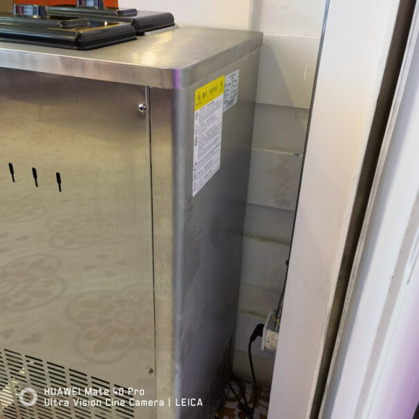 复旦申花冰淇淋机商用冰激凌机雪糕机压缩机是松下的压缩机？和国产的有什么区别？