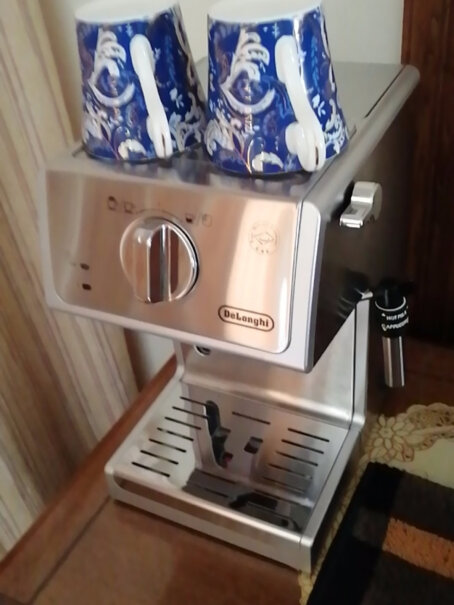 德龙咖啡机趣享系列半自动咖啡机你们的机器出咖啡的量大吗？出水痛快吗？