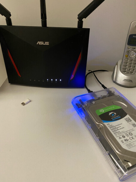 绿联（UGREEN）USB2.0数据线 0.25米请问下手提电脑可以传输数据到4K液晶电视吗？