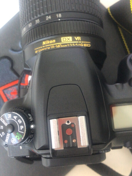 尼康D7500数码单反出去旅游正常拍照一块电池能用多长时间？