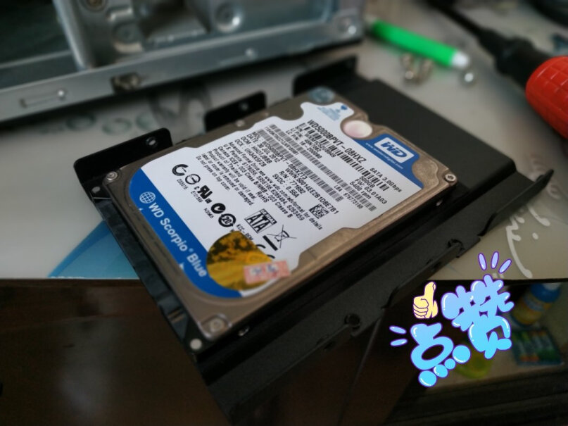 索厉台式机光驱位硬盘托架2.5有没有电源线？