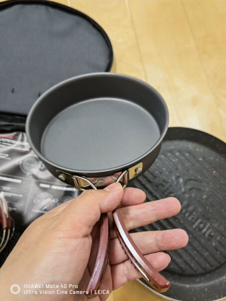 火枫FMC-203自驾车载野营套锅适用1-2人这个锅的把手是什么材料的？