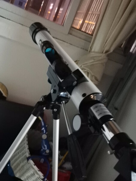 望远镜西湾天文望远镜LT50AZ生日礼物专业高倍高清观星儿童入门评测数据如何,深度剖析功能区别？