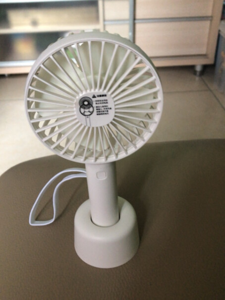 京东（JINGDONG）电风扇京东京造手持小风扇评测报告来了！使用感受大揭秘！