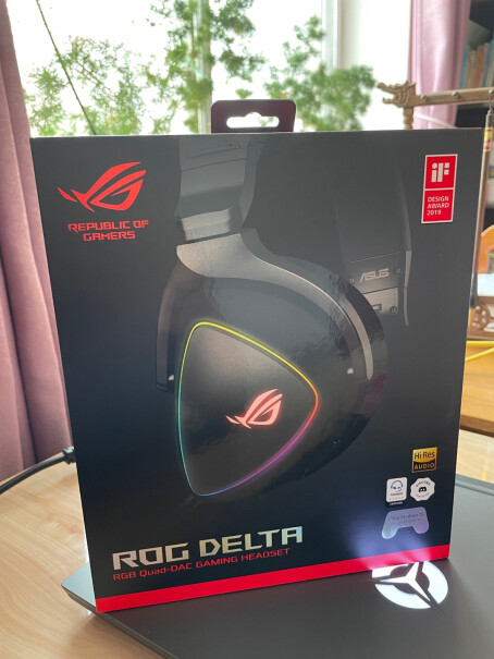 ROG棱镜游戏耳机这个可以用rog2手机吗？手机上有7.1效果吗？