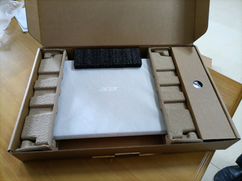 笔记本宏碁Acer新蜂鸟Fun15.6英寸轻薄本功能介绍,优缺点大全？