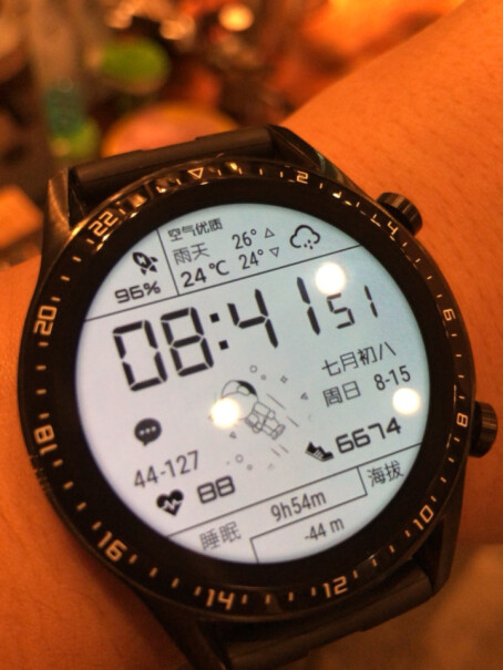 华为Watch GT2手表表盘可以长亮吗，和普通手表一样？