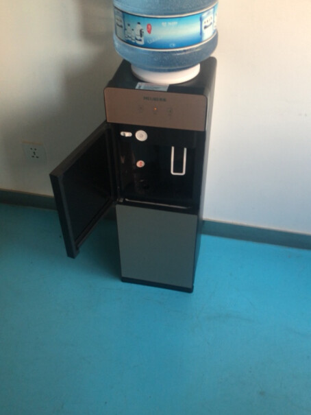 美菱饮水机立式家用办公双开门柜式温温度款可以制冰吗？