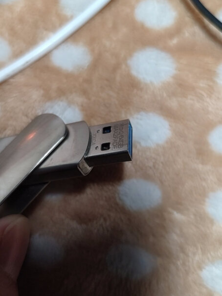 banq 128GB USB3.0 U盘 F61银色为什么识别不出？