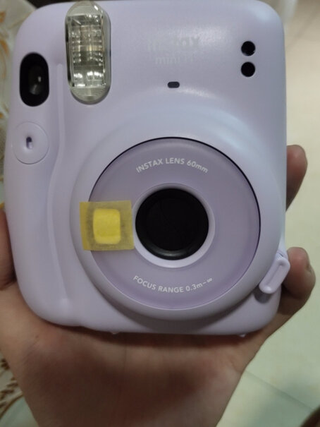 Fujifilm/富士 instax mini11请问店家这款拍立得里的像纸有多少张？「原价格里自带的多少张」