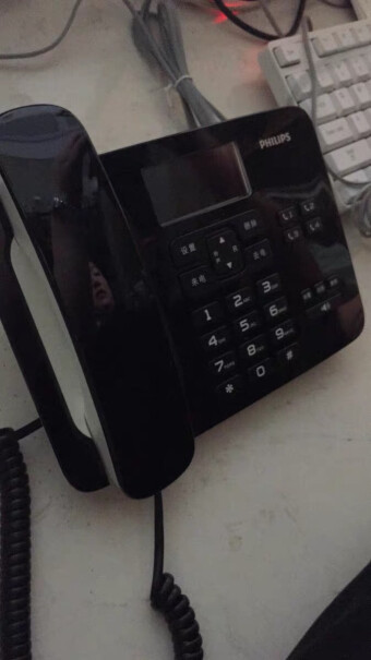飞利浦电话机座机固定电话这款电话机怎么调屏幕亮度？