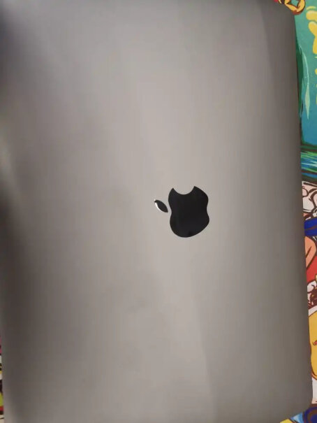 AppleMacBook这个能玩赛博朋克，吃鸡吗？