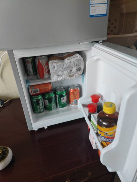 韩国现代迷你冰箱小冰箱小型电冰箱双门家用宿舍冷冻冷藏节能一般开多少度，为什么保鲜里会结冰，还有声音会响很大流水声？？