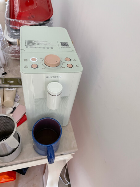 北鼎即热式饮水机即时加热小型迷你茶吧机饮水器为什么我按了大杯，接出来得水只有半杯，根没有200ml啊？