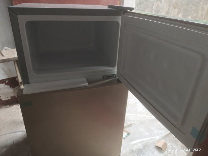 荣事达迷你冰箱小小型双门电冰箱家用宿舍冷冻冷藏节能亲，省电不。我想买？