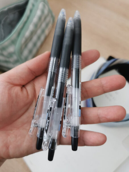 笔类日本pilot百乐Juice果汁笔0.5深度剖析功能区别,分析性价比质量怎么样！