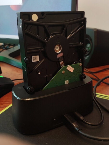 硬盘盒绿联笔记本硬盘托架 9.5mm SATA 2.5英寸SSD支架适不适合你！看质量怎么样！真的好吗！