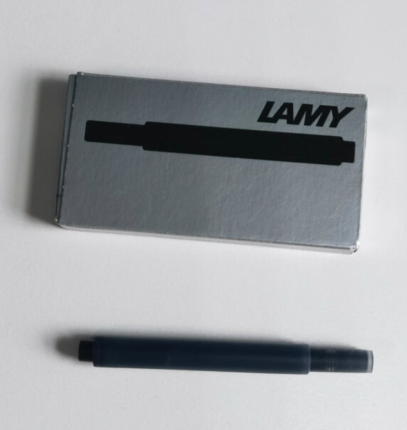 德国进口凌美LAMY钢笔签字笔笔芯感觉不够黑？