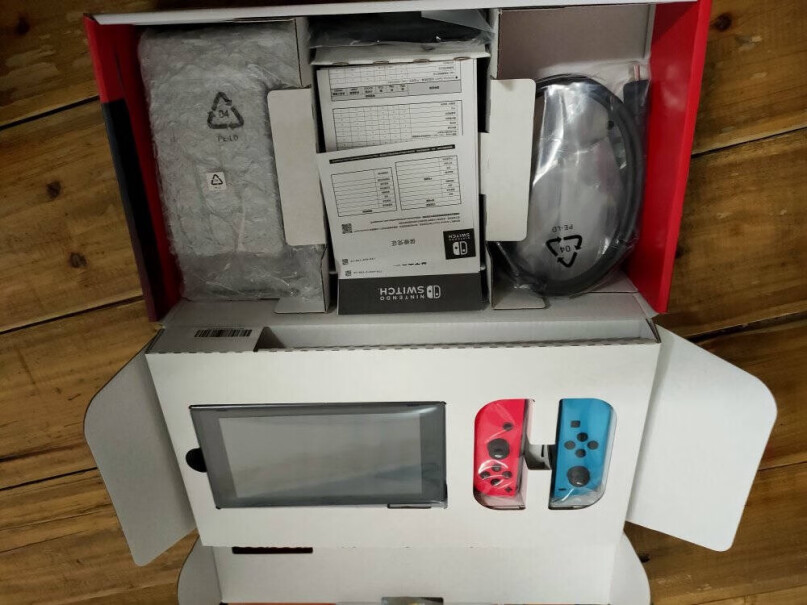 任天堂Nintendo有插卡槽吗？