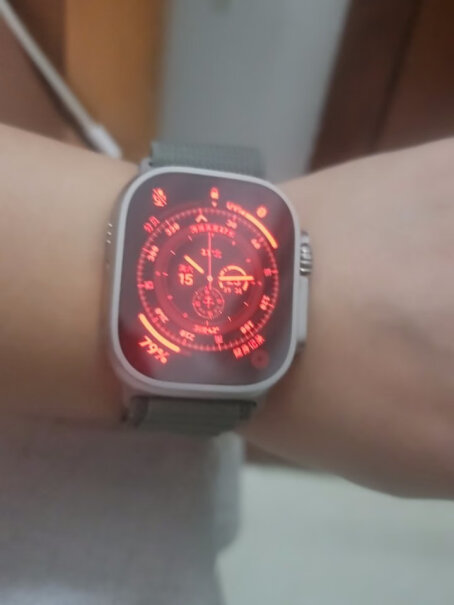 Apple Watch Ultra 智能手表 GPS + 蜂窝款 49毫米 钛金属原色 钛金属表壳午怎么样？专家们分析实情爆料？