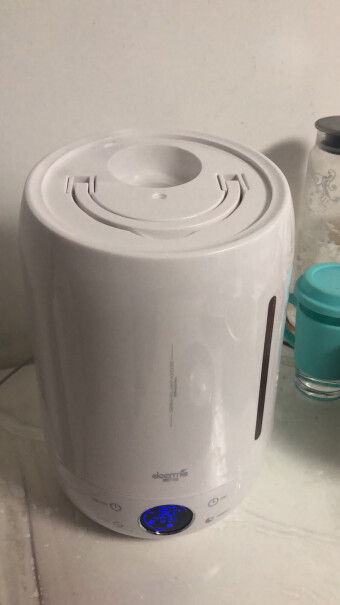 德尔玛加湿器家用水箱能完全打开吗，可以清洗吗？