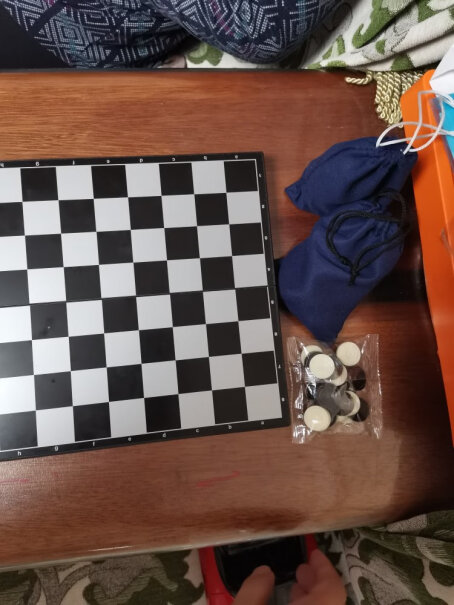 国际象棋友邦国际象棋磁性折叠圆角款棋盘评测教你怎么选,质量值得入手吗？