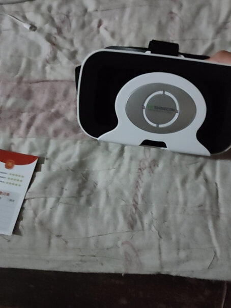 千幻魔镜VR-巴斯光年iPhone xs max能用吗？