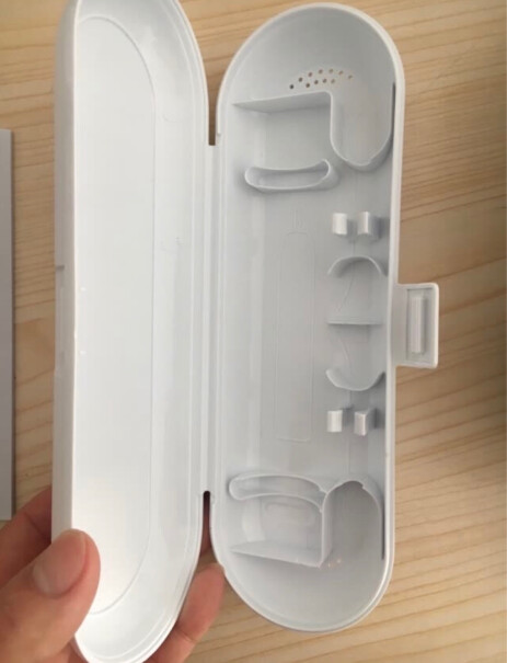 飞利浦sonicare电动牙刷礼盒这个刷牙震动声音大吗？