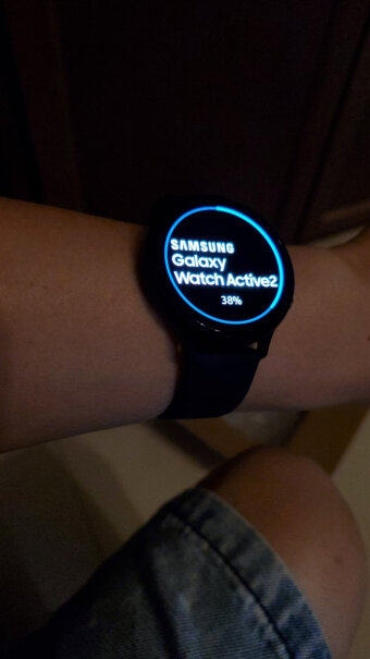 智能手表三星Galaxy Watch Active2哪个性价比高、质量更好,网友诚实不欺人！