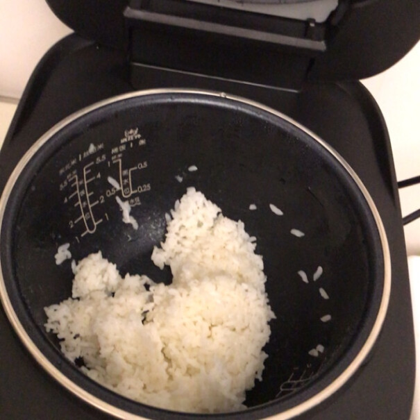 美的电饭煲家用智能触控电饭锅IH电磁加热刚买的煮饭有声音是怎么回事？