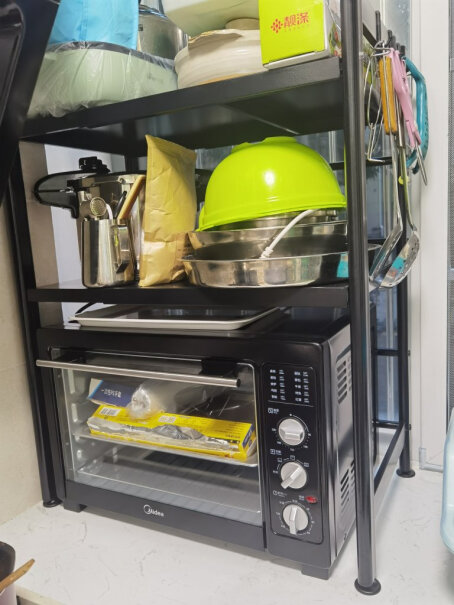 四季沐歌厨房置物架下层放微波炉，上层放电饭煲可以使用吗？