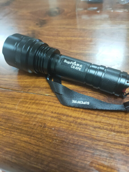神火C8强光手电筒远射LED充电式迷你防身骑行户外灯应急灯钓鱼能用吗？