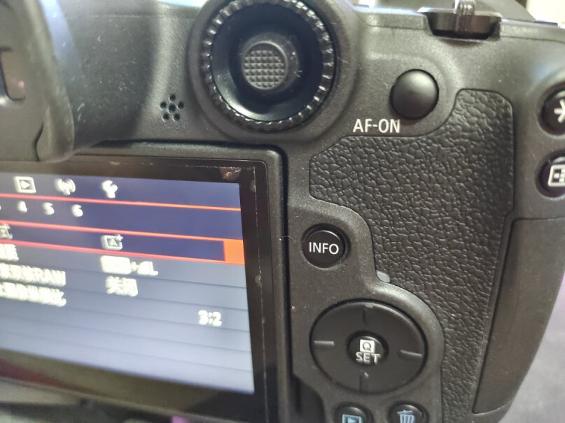 佳能（Canon）EOS R7 高速度・高分辨率微单数码相机 高倍率变焦镜头套装（约3250万像素我从618就一直关注从来都是无货，现在整俩好评？好评还是618买到的，踏实做事，不要搞消费者好吗？