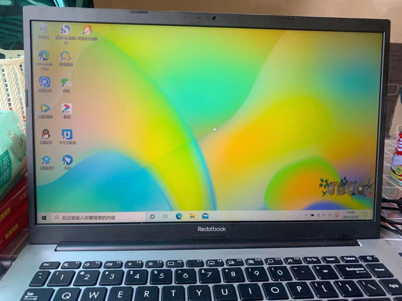 华硕a豆Redolbook14高性能轻薄本英特尔酷睿i3屏幕色彩如何呢？