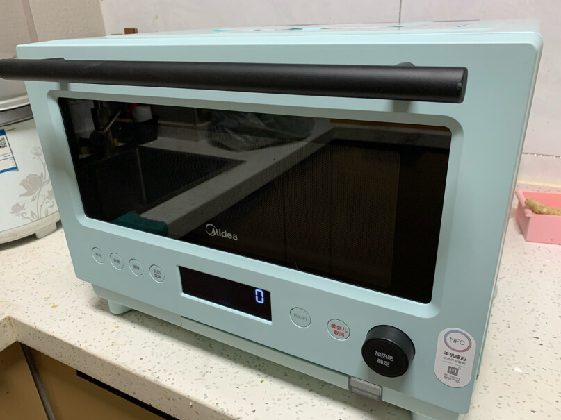 美的MideaPG2311W变频微波炉烤箱蒸箱请问这个蒸的时候会有很多水汽冒出来吗？