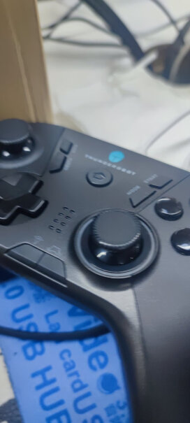 雷神G50多功能全平台蓝牙游戏手柄雷神手柄可以玩steam的双人成行吗？