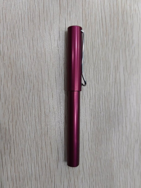 笔类德国进口凌美LAMY宝珠笔签字笔哪个更合适,质量不好吗？