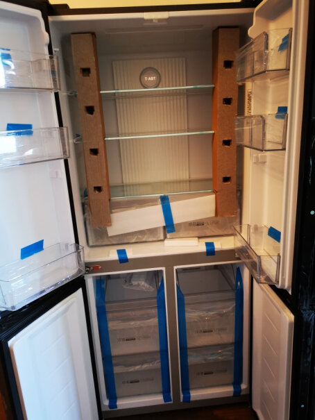海尔Haier这个冰箱门能贴冰箱贴吗？