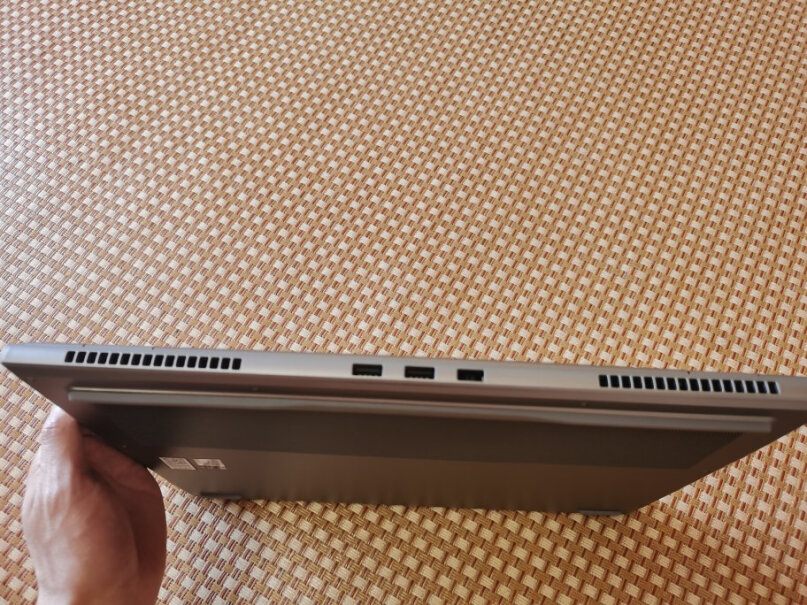联想笔记本电脑ThinkBook14p这款低配和锐龙版小新 air15相比哪个更好？