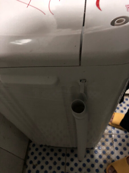 小天鹅LittleSwan双桶洗衣机半自动洗衣机桶壁太薄了，担心被甩烂？