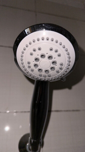 九牧JOMOO花洒S020152C11淋浴多功能手持你好，这个有带通水管的嘛？？