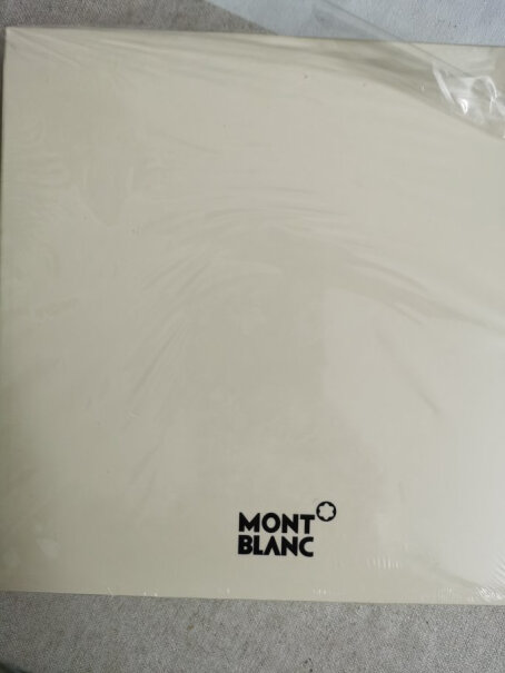 腰带MONTBLANC万宝龙矩形圆边黑棕双色腰带114389最新款,好不好？