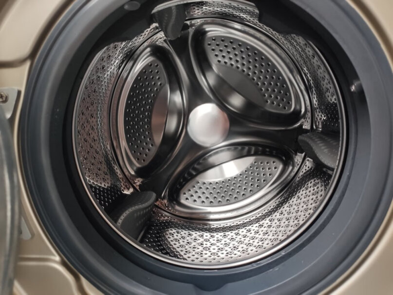 美的滚筒洗衣机全自动10公斤大容量脱水噪音很大是怎么回事？