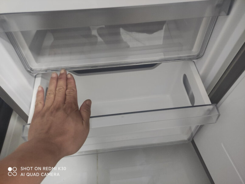 海尔216升直冷冰箱三门三温区多门小型迷你家用租房低音节能不占地中门软冷冻以旧换新BCD-216ST这款冰箱是几级能效的？