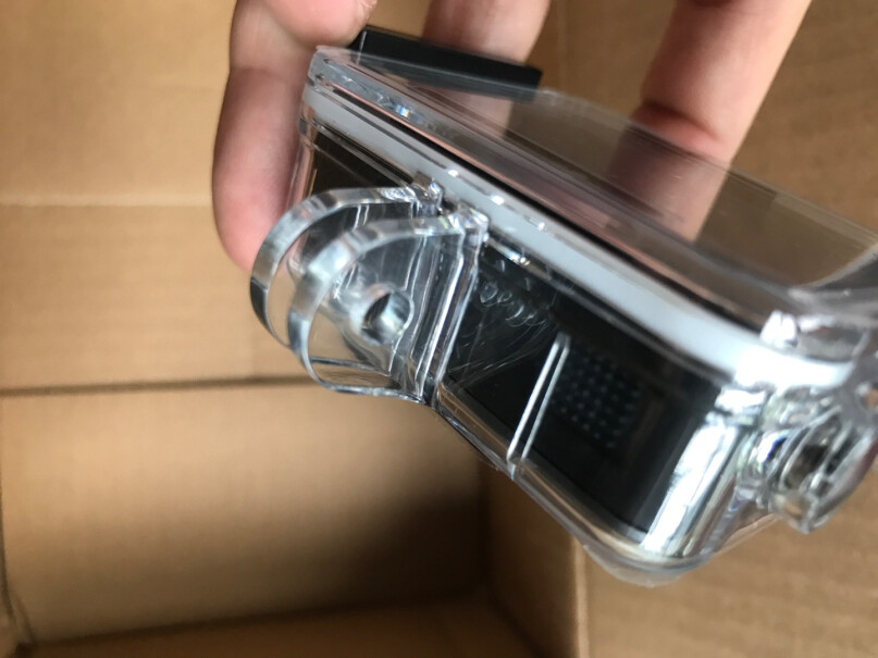 萤石 S3运动相机不戴壳可以防水吗？