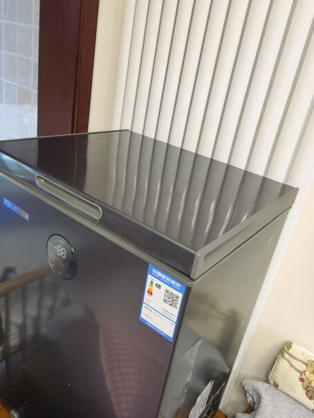 美菱100升顶开门BC/BD-100DT小冷柜冷藏和冷冻是分开的吗？